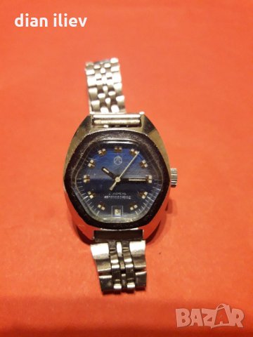 Стар дамски механичен часовник -Лъч , снимка 10 - Антикварни и старинни предмети - 26387414