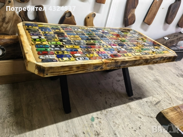 ръчна изработка на холна маса с епоксидна смола и колички, снимка 4 - Маси - 52343637