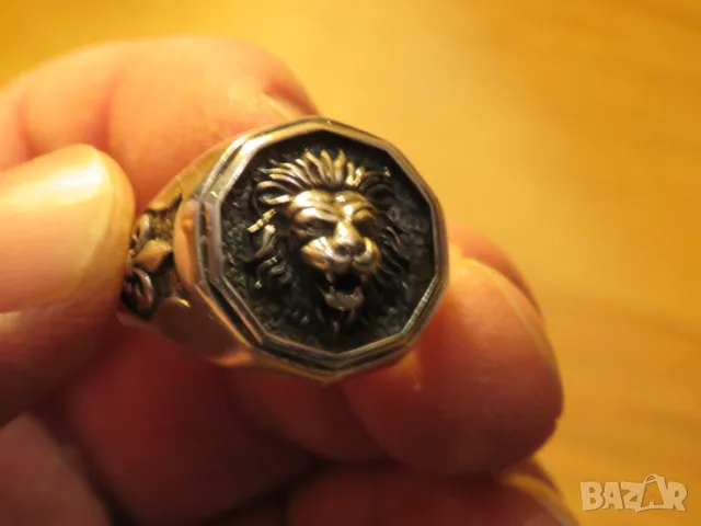 солиден сребърен мъжки пръстен с разярен  Лъв - заслужи уважение сребро