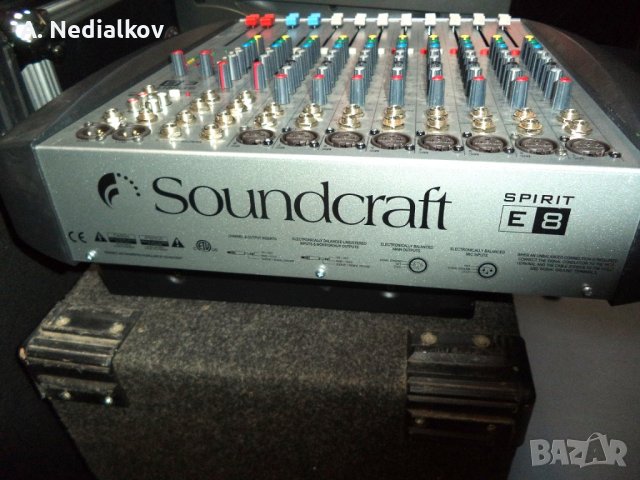Soundcraft Spirit E8, снимка 3 - Ресийвъри, усилватели, смесителни пултове - 43084030