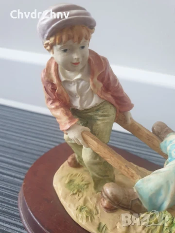 Leonardo Collection MISCHIEF 20см/ЛЕОНАРДО английска фигура на деца/полирезин статуетка, снимка 4 - Статуетки - 46734267