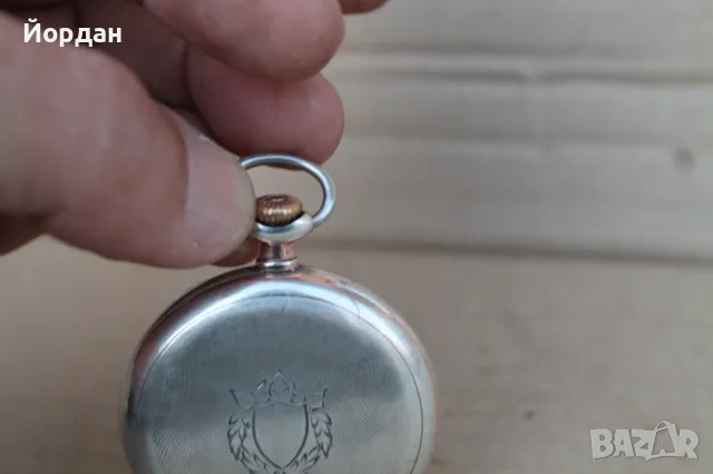 Рядък модел джобен часовник ''Omega'' Световно време, снимка 8 - Антикварни и старинни предмети - 47853819