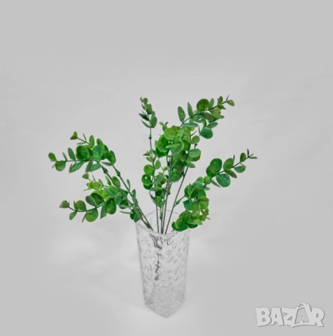 Изкуствен евкалипт – стилна зеленина за всяко пространство