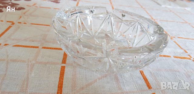 Пепелник кристален, снимка 2 - Декорация за дома - 37729369