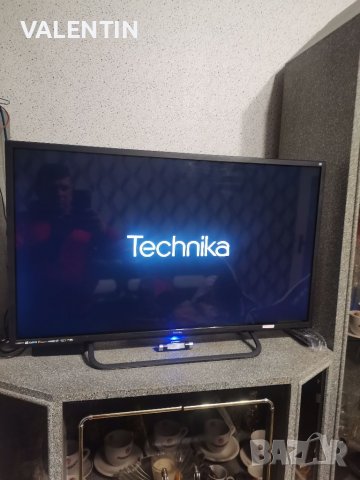 LED TV Technika 32", снимка 1 - Телевизори - 38351020