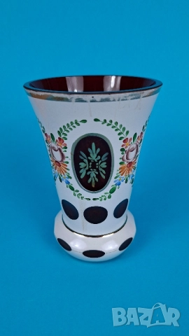 Бохемска стъклена ваза с ръчно рисувани мотиви, снимка 2 - Вази - 52136699