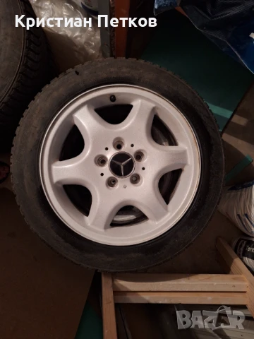 зимни гуми и джанти Мерцедес 16" + болтове, снимка 1