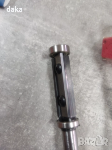 Фрезер с горен и долен лагер, снимка 4 - Други инструменти - 52194481