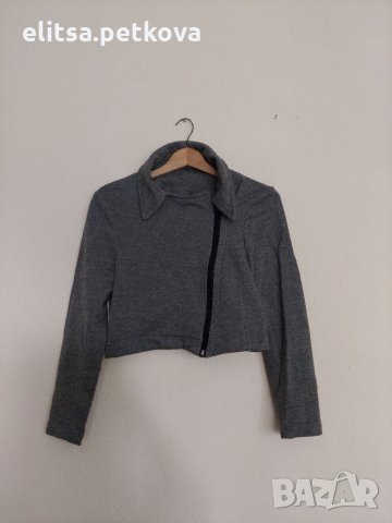 Дамско сиво късо спортно-елегантно горнище/суичър в размер М, снимка 1