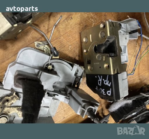 Peugeot 307 Комби Брави и вътрешни дръжки врати, снимка 6 - Части - 40376278