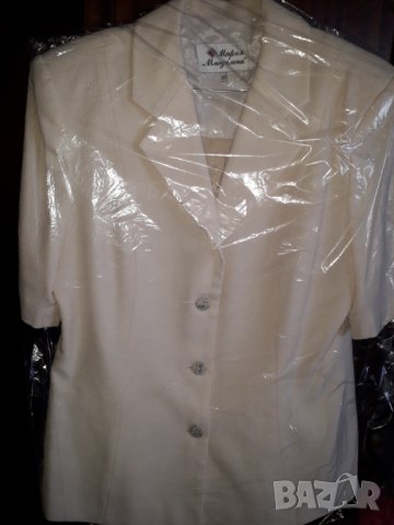 Дамски летен бял костюм къс ръкав от шантунг с подплата, снимка 1 - Костюми - 32874696