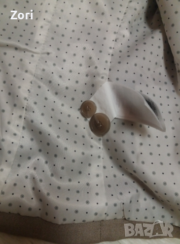 СТРАХОТНО ВТАЛЕНО бежово сако, снимка 4 - Сака - 44910759