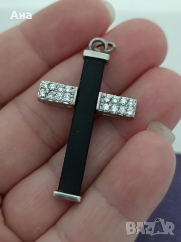 Кръст сребърен с камъни Буква Ю, снимка 4 - Колиета, медальони, синджири - 43923279