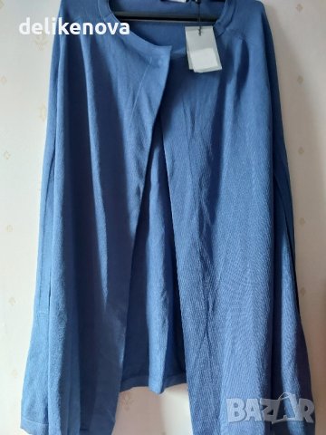 Cop.Copine France. Size M-L 