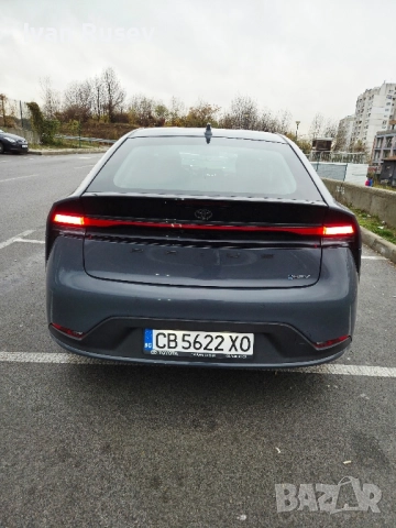 Toyota Prius 2023, снимка 3 - Автомобили и джипове - 52170269