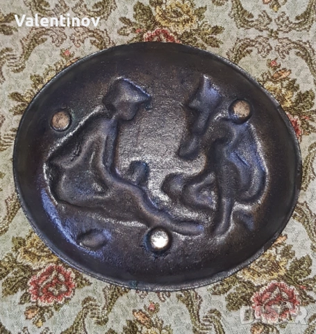 Старинна бронзова купичка , снимка 2 - Антикварни и старинни предмети - 53510604