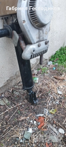 продавам бензинов къртач , снимка 3 - Строителни работници - 52952495