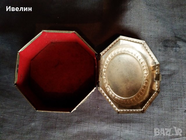 стара кутия за бижута арт деко, снимка 2 - Антикварни и старинни предмети - 27433338