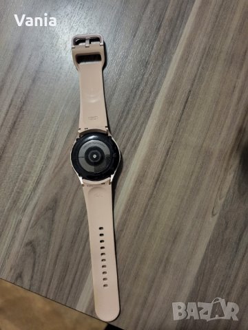 Часовник Samsung Watch 4, снимка 4 - Смарт гривни - 43480627