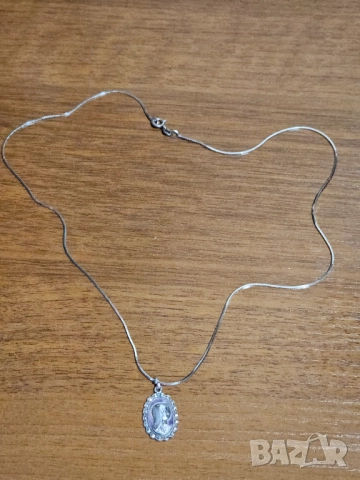 Старинен сребърен медальон Дева Мария, богородица,  с орнаменти сребърна икона на богодорица сребро, снимка 3 - Колиета, медальони, синджири - 51968560