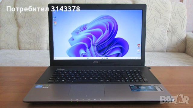 17.3 инча Asus с Intel i5 и два харда