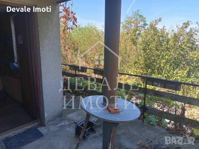 Продава се вила в гр. Русе, област Русе в Касева чешма , местността „ Карамлийка“, снимка 5 - Вили - 51641138