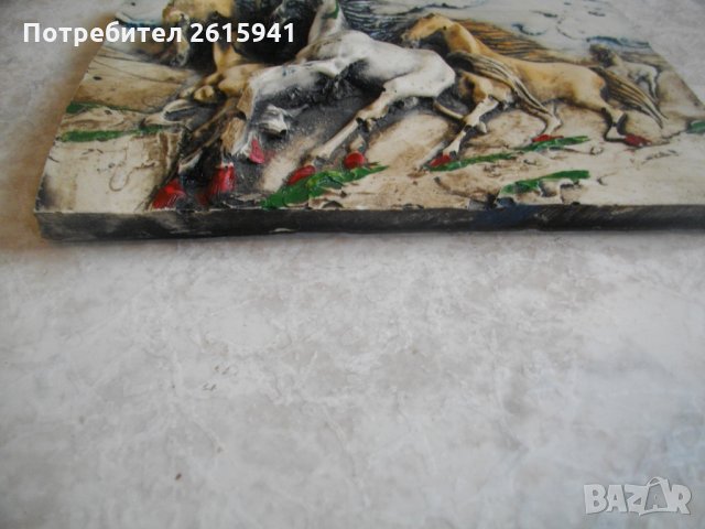 Старинна Ръчна Релефна Керамична Рисунка "Коне" Върху Керамична Плочка - Антикварна, снимка 8 - Антикварни и старинни предмети - 35646703