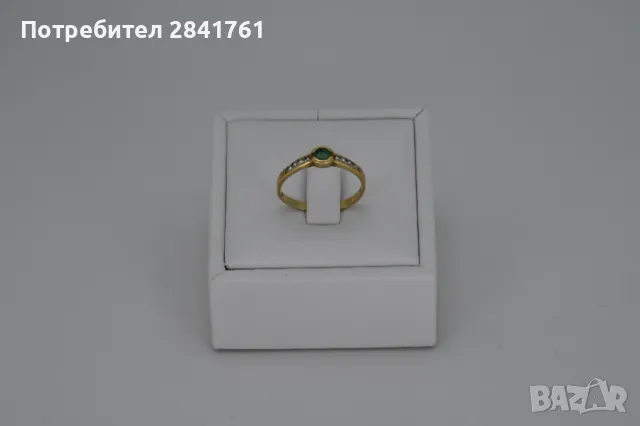 Златен пръстен 18К проба 750 със зелен и бели камъни, снимка 10 - Пръстени - 48989044