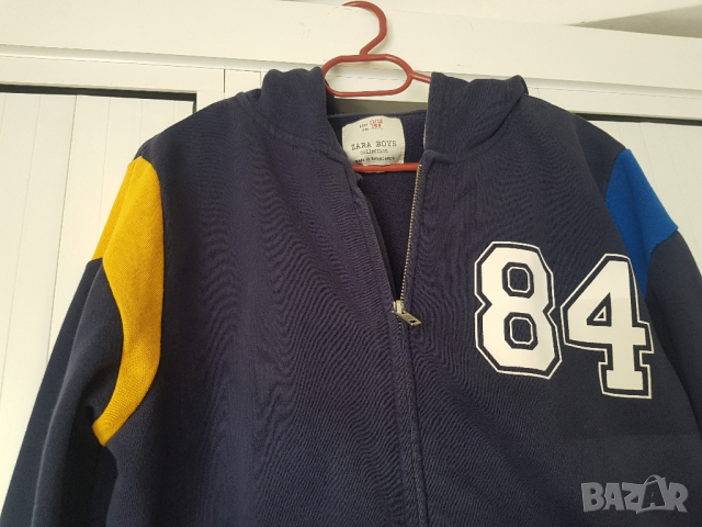 Спортна горница на Зара бойс 152, снимка 2 - Детски якета и елеци - 44908872