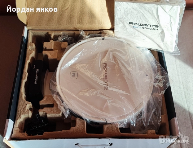 Робот прахосмукачка Rowenta Explorer Serie 40 Animal Kit (RR7267WH) – Като нов, без батерия!, снимка 4 - Прахосмукачки - 52771334