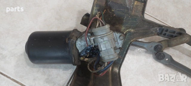 Механизъм и Моторче Предни Чистачки Рено 19, снимка 8 - Части - 53104334