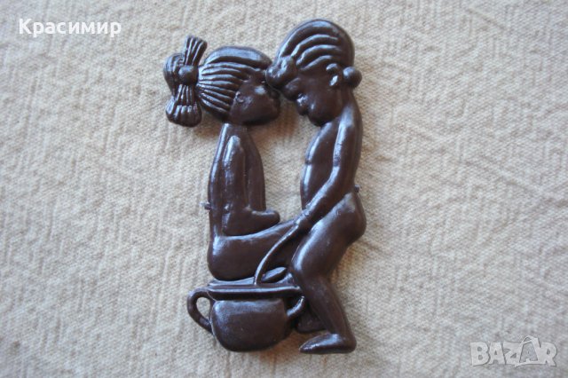 Стари пластмасови табелки-момченце и момиченце за тоалетна , снимка 4 - Антикварни и старинни предмети - 43766236