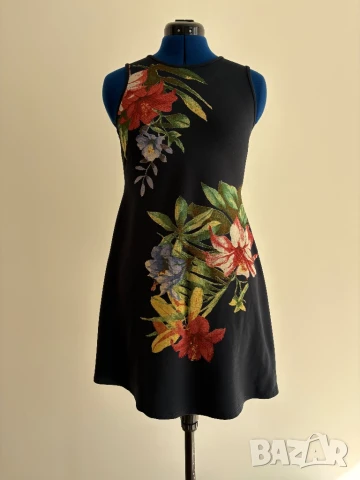 Рокля Desigual, размер M (подходяща за S)