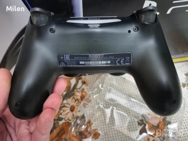Контролер Sony DualShock 4 v2 PS4 Оригинален, снимка 3 - Аксесоари - 49508879