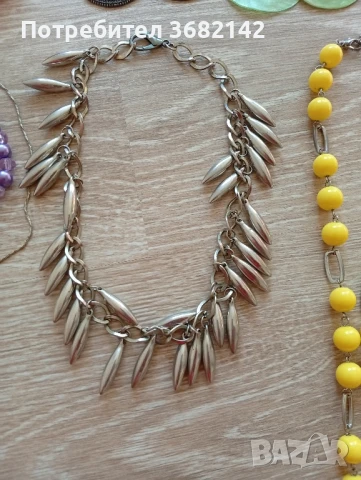 продавам дамски бижута , снимка 4 - Колиета, медальони, синджири - 51368300