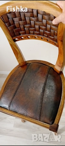 Реставриран авторски бар стол „Rebirth“ — Акация и Естествена кожа., снимка 2 - Столове - 53247088