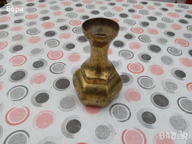Стара ваза от меснг, снимка 1 - Други ценни предмети - 38989647