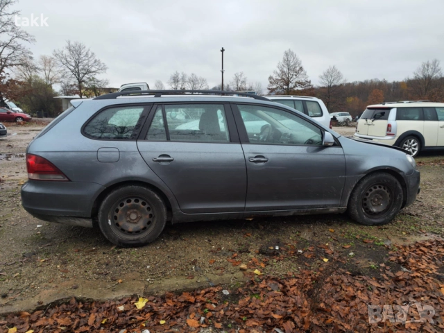 Golf 6 комби на части 1.6 tdi 77kw 105кс голф 6, снимка 3 - Части - 52713287