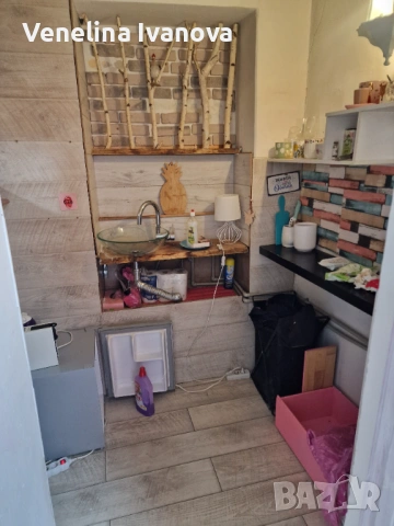  Ъглов обзаведен фризьорски саон в аристократичния център на Софиа - "Оборище" , снимка 7 - Магазини - 53289310