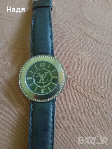 Часовник Louis Vuitton, снимка 4 - Дамски - 52315806