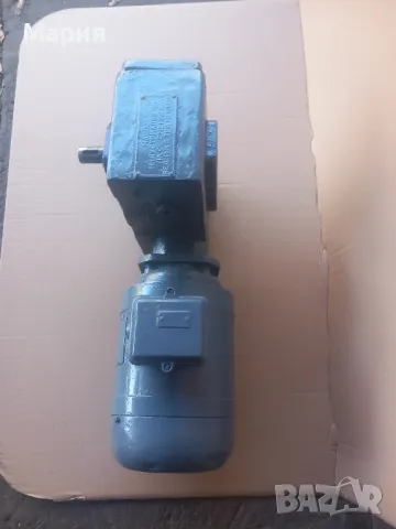 мотор редуктор трифазен , снимка 4 - Други машини и части - 47800478