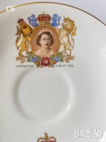 Британски кралски сувенирни чинийки в чест на Елизабет II и принц Чарлз, снимка 3 - Антикварни и старинни предмети - 52989828