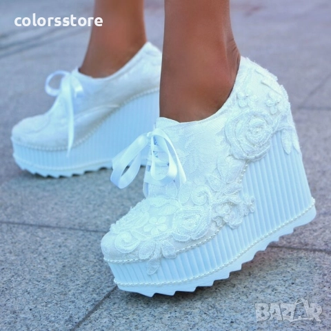 Обувки на платформа - бели - 710-03 , снимка 2 - Дамски елегантни обувки - 51519351