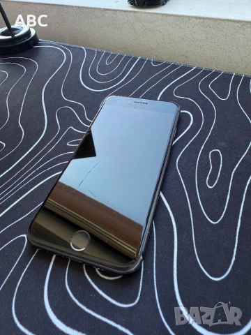 iPhone 8, снимка 2 - Apple iPhone - 53589671