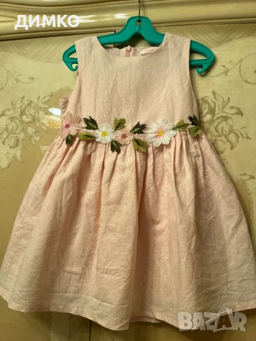 Прекрасна рокличка+ подарък капела, снимка 2 - Детски рокли и поли - 50577571