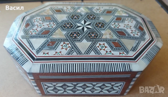 Стара дървена кутия за бижута седеф Интарзия