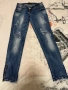 Стилни дънки в стил DSQUARED с модерен distressed дизайн., снимка 2