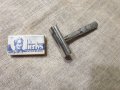 Стара ретро самобръсначка със стек нови оригинални немски ножчета., снимка 1 - Антикварни и старинни предмети - 39096711