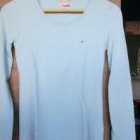 Памучна блуза Tommy Hilfiger бледо синя, снимка 1 - Блузи с дълъг ръкав и пуловери - 27022739