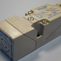 индуктивен датчик Balluff BES 517-442-P3-L-D proximily sensor switch, снимка 2 - Резервни части за машини - 37189484